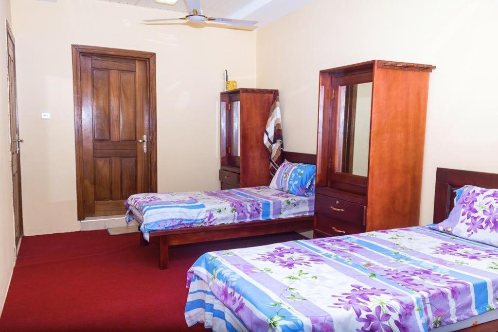 Sandpark Place, West Hills Mile 11 Экстерьер фото